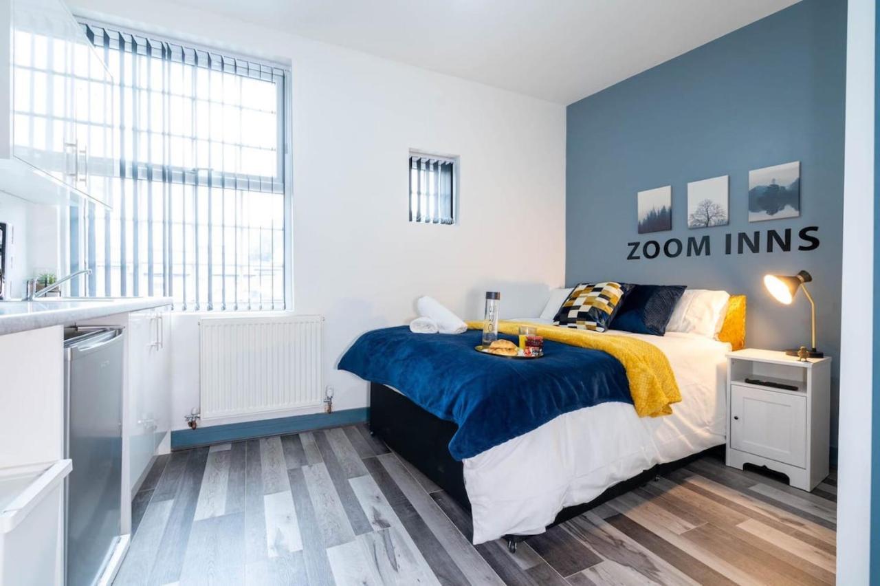 Comfy, Modern Studio With Netflix Apartment Birmingham Bagian luar foto